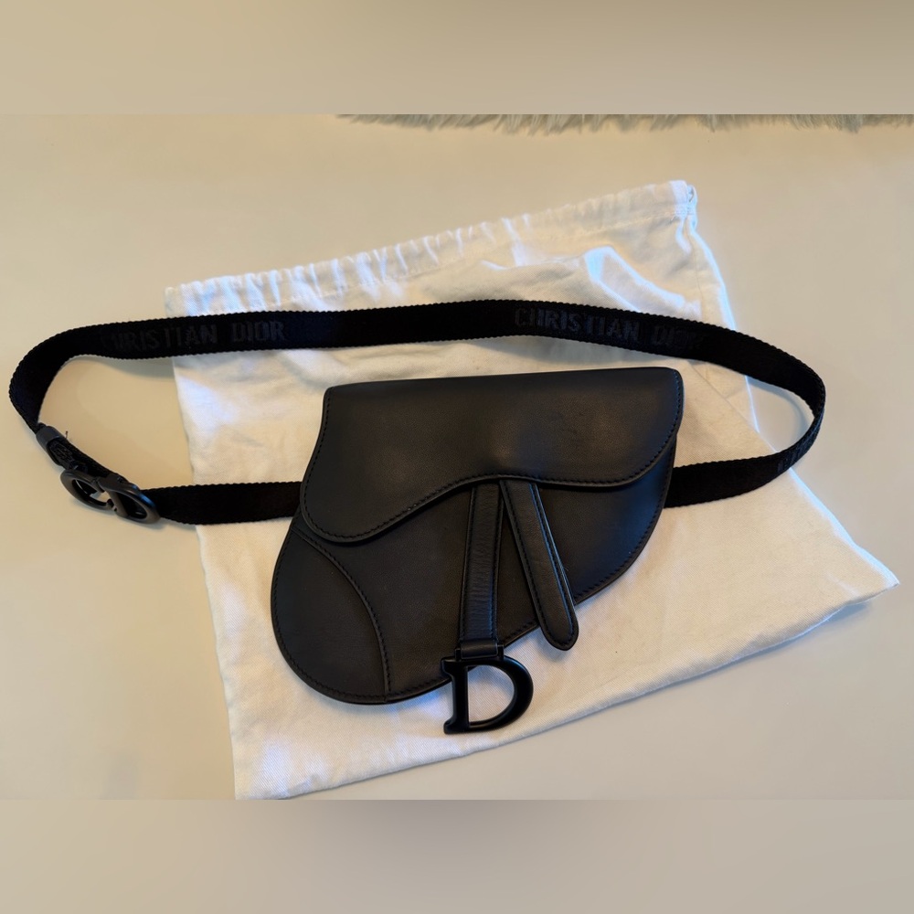 Dior ultra matte Black Saddle belt bag